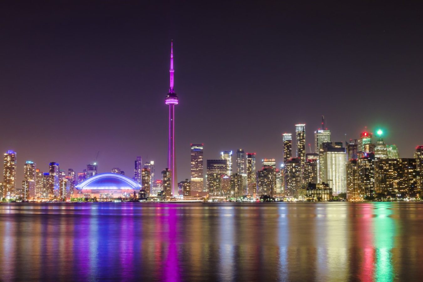 toronto-skyline-in-night-time-2022-10-31-23-49-39-utc (Custom)